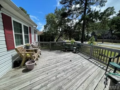 909 W First St, Kill Devil Hills, NC 27948 photo 2