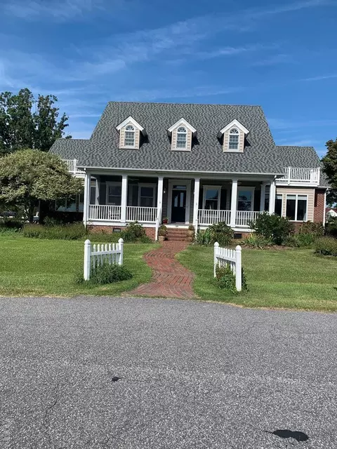 127 E Canvasback Dr, Currituck, NC 27929 photo 1