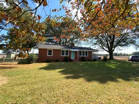 847 Pine Tops Rd, Murfreesboro, NC 27855 photo 2