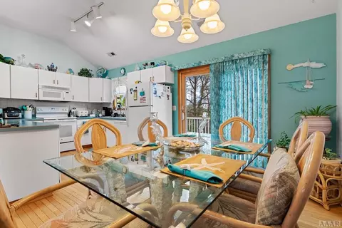 605 W Fourth St, Kill Devil Hills, NC 27948 photo 2