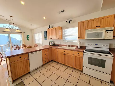 3313 Briggs St, Kill Devil Hills, NC 27948 photo 10
