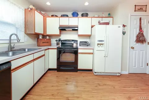 112 Sunny Ln, Grandy, NC 27939 photo 18