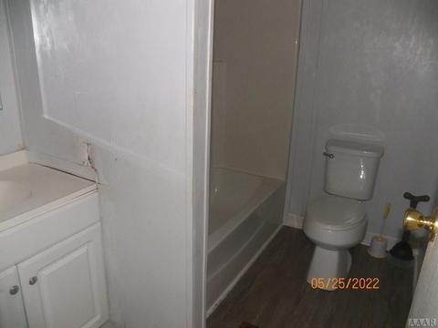 112 Edgewood Ave, Windsor, NC 27983 photo 2