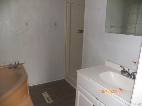 112 Edgewood Ave, Windsor, NC 27983 photo 8