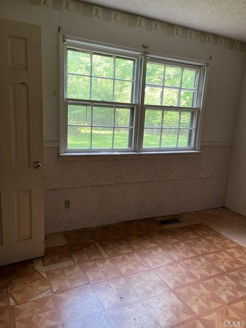 114 Green Rd, Tyner, NC 27980 photo 8