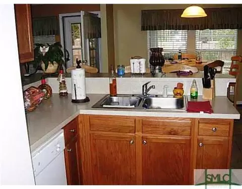 200 Silverton Rd, Pooler, GA 31322 photo 2