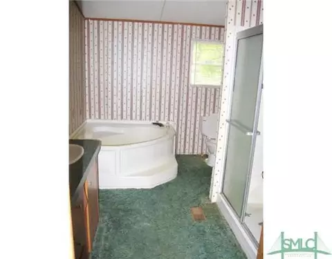 560 Wallace Dr, Springfield, GA 31329 photo 8