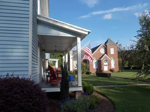 501 E Queen St, Edenton, NC 27932 photo 4