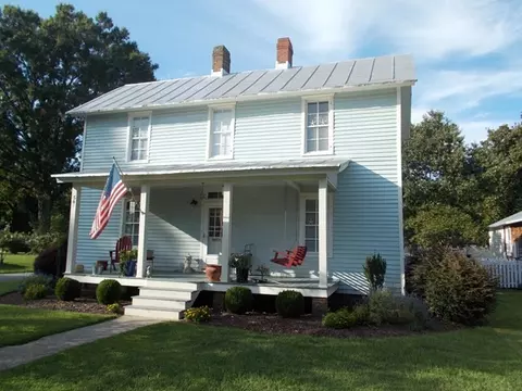501 E Queen St, Edenton, NC 27932 photo 3