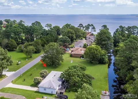102 E Canvasback Dr, Currituck, NC 27929 photo 1