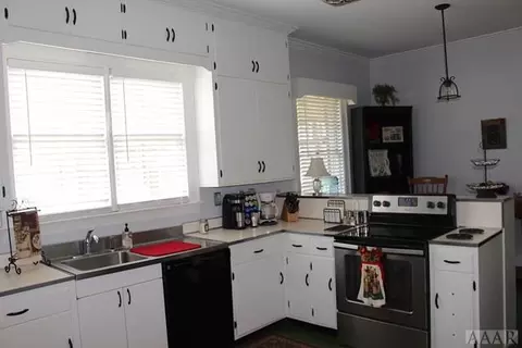 407 E High St, Murfreesboro, NC 27855 photo 9