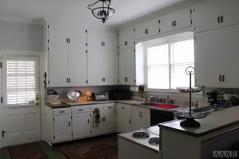 407 E High St, Murfreesboro, NC 27855 photo 12