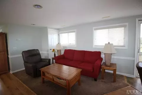 302 E Helga St, Kill Devil Hills, NC 27948 photo 9