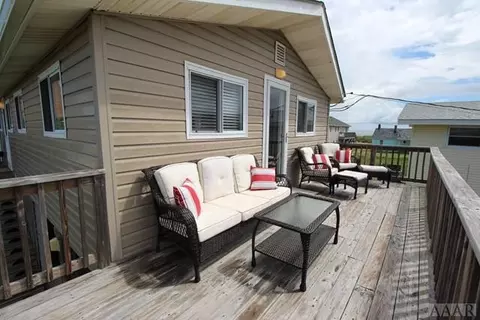 302 E Helga St, Kill Devil Hills, NC 27948 photo 4