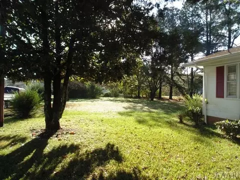 100 E Mitchell St, Winton, NC 27986 photo 12