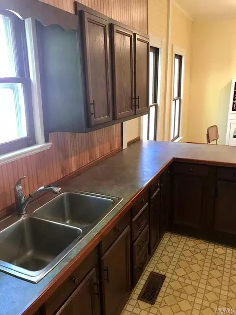 222 E Queen St, Edenton, NC 27932 photo 7