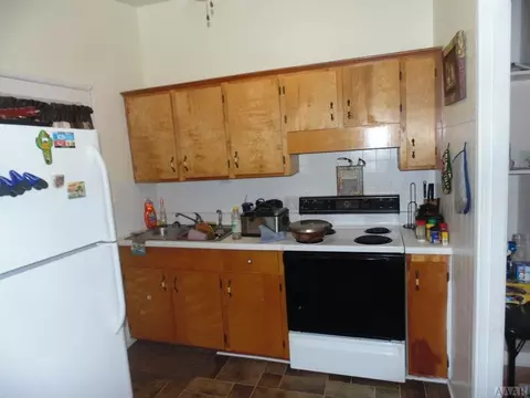404 E Vance St, Murfreesboro, NC 27855 photo 3