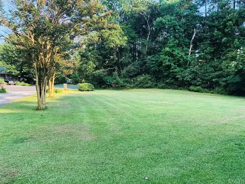 103 Autumn Leaf Ct, Grandy, NC 27939 photo 11
