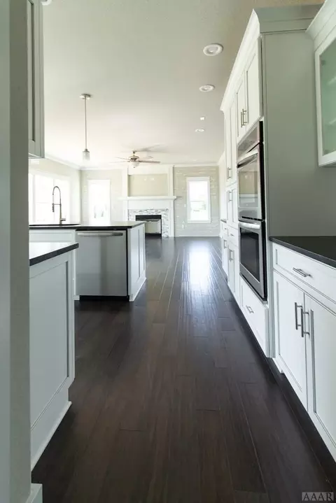 207 Regency Cir, Moyock, NC 27958 photo 9