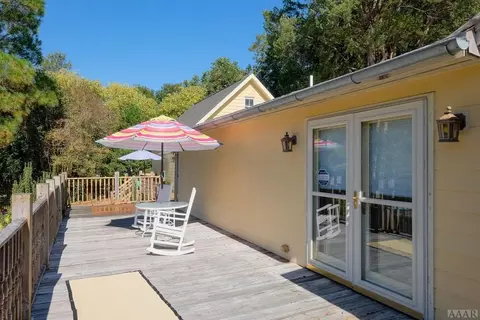 213 Eden St, Edenton, NC 27932 photo 4