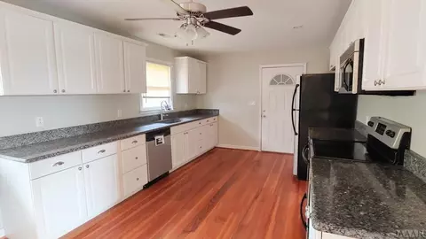 810 Drummonds Point Rd, Edenton, NC 27932 photo 3