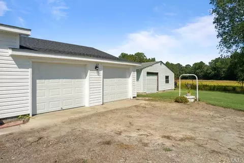 425 Reynoldson Rd, Gates, NC 27937 photo 5