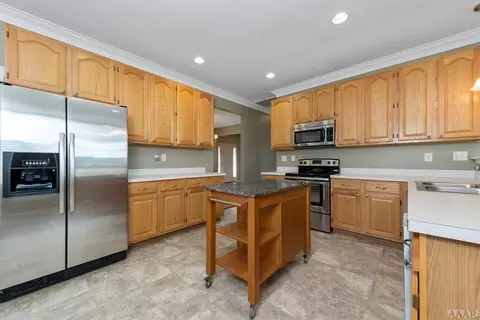 103 Eagleton Cir, Moyock, NC 27958 photo 13
