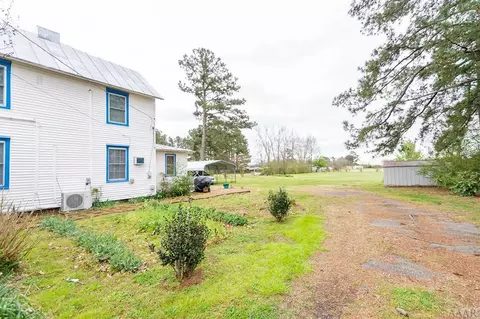 302 Main St, Winfall, NC 27985 photo 3