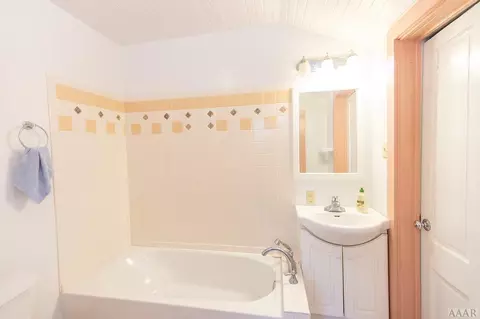 302 Main St, Winfall, NC 27985 photo 37