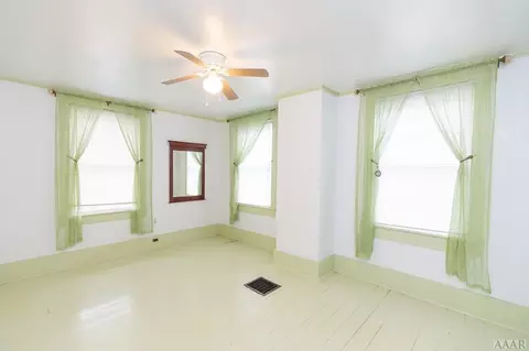 302 Main St, Winfall, NC 27985 photo 42