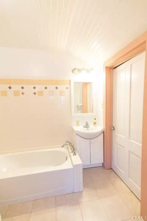 302 Main St, Winfall, NC 27985 photo 38