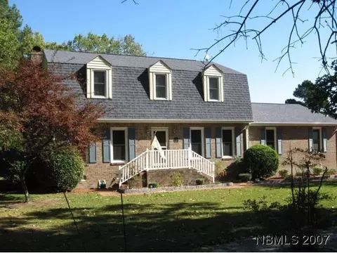 2017 Williamson Dr, New Bern, NC 28562 photo 1