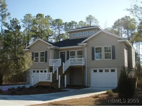 10092 Windward Dr, New Bern, NC 28560 photo 1