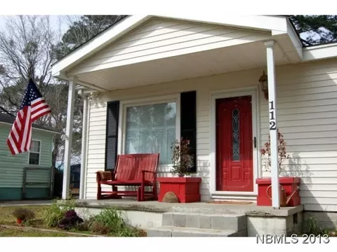 112 First Ave, New Bern, NC 28560 photo 2