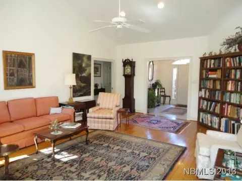 1003 Devonshire Dr, New Bern, NC 28562 photo 3