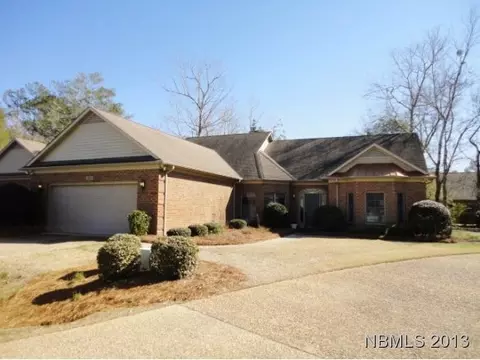 1003 Devonshire Dr, New Bern, NC 28562 photo 1