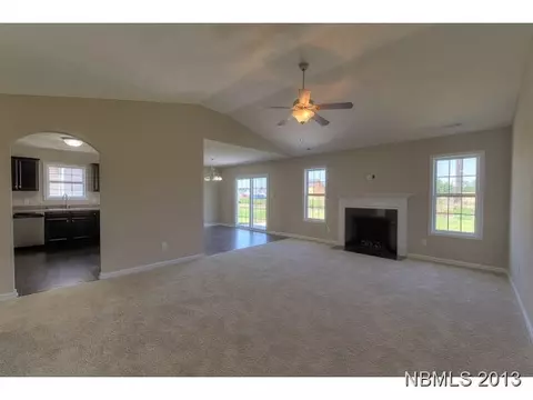 3121 Bettye Gresham Ln, New Bern, NC 28562 photo 4