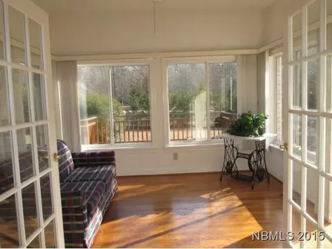207 Nydegg Rd, New Bern, NC 28562 photo 5