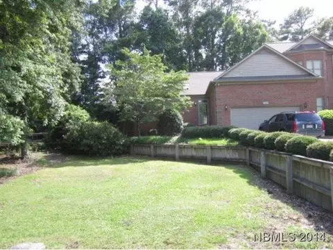 1101 Devonshire Dr, New Bern, NC 28562 photo 1
