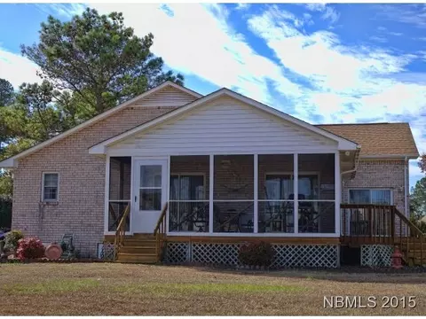6107 Castleton Ct, New Bern, NC 28560 photo 2