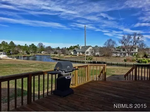 6107 Castleton Ct, New Bern, NC 28560 photo 3