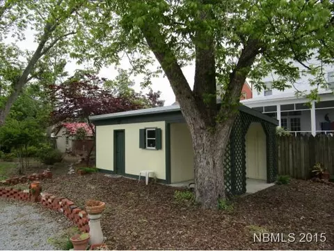 413 E Front St, New Bern, NC 28560 photo 29
