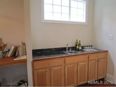 413 E Front St, New Bern, NC 28560 photo 12