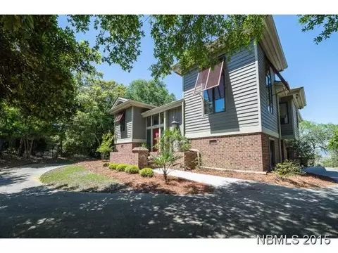 522 Pelican Dr, Atlantic Beach, NC 28512 photo 1
