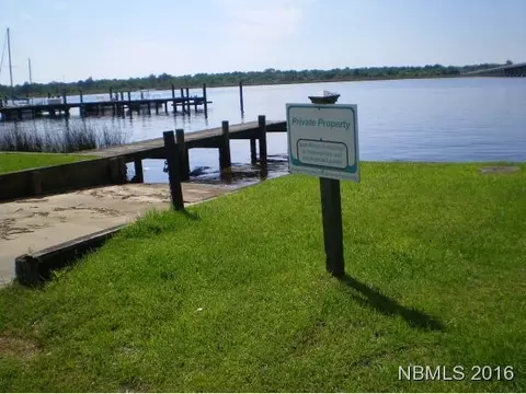 103 Bridge Pointe Dr, New Bern, NC 28562 photo 14