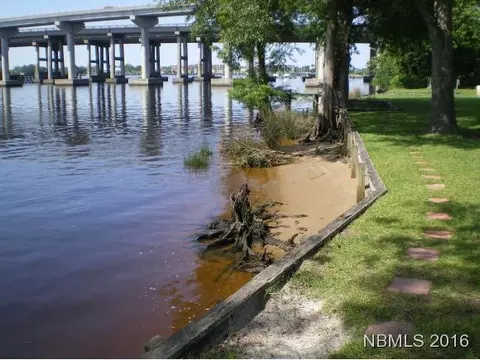 103 Bridge Pointe Dr, New Bern, NC 28562 photo 16