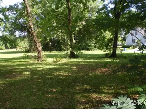 103 Bridge Pointe Dr, New Bern, NC 28562 photo 3