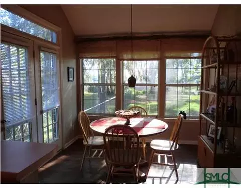 291 Marsh Dr, Midway, GA 31320 photo 6