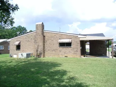 809 Grant Dr, Weldon, NC 27890 photo 9