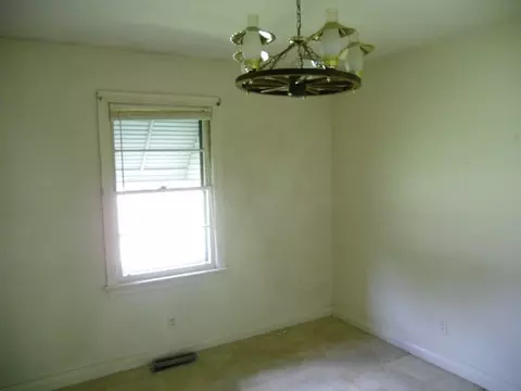 809 Grant Dr, Weldon, NC 27890 photo 6